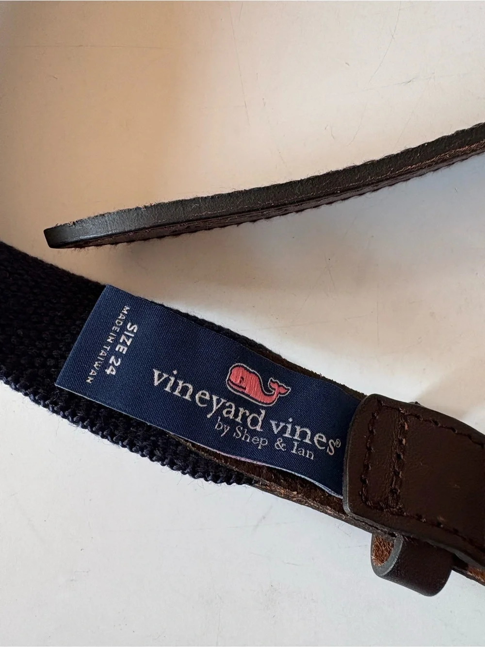 Vineyard Vines || Boys' Classic Whale Canvas Club Belt Logo Navy Blue Brown 24